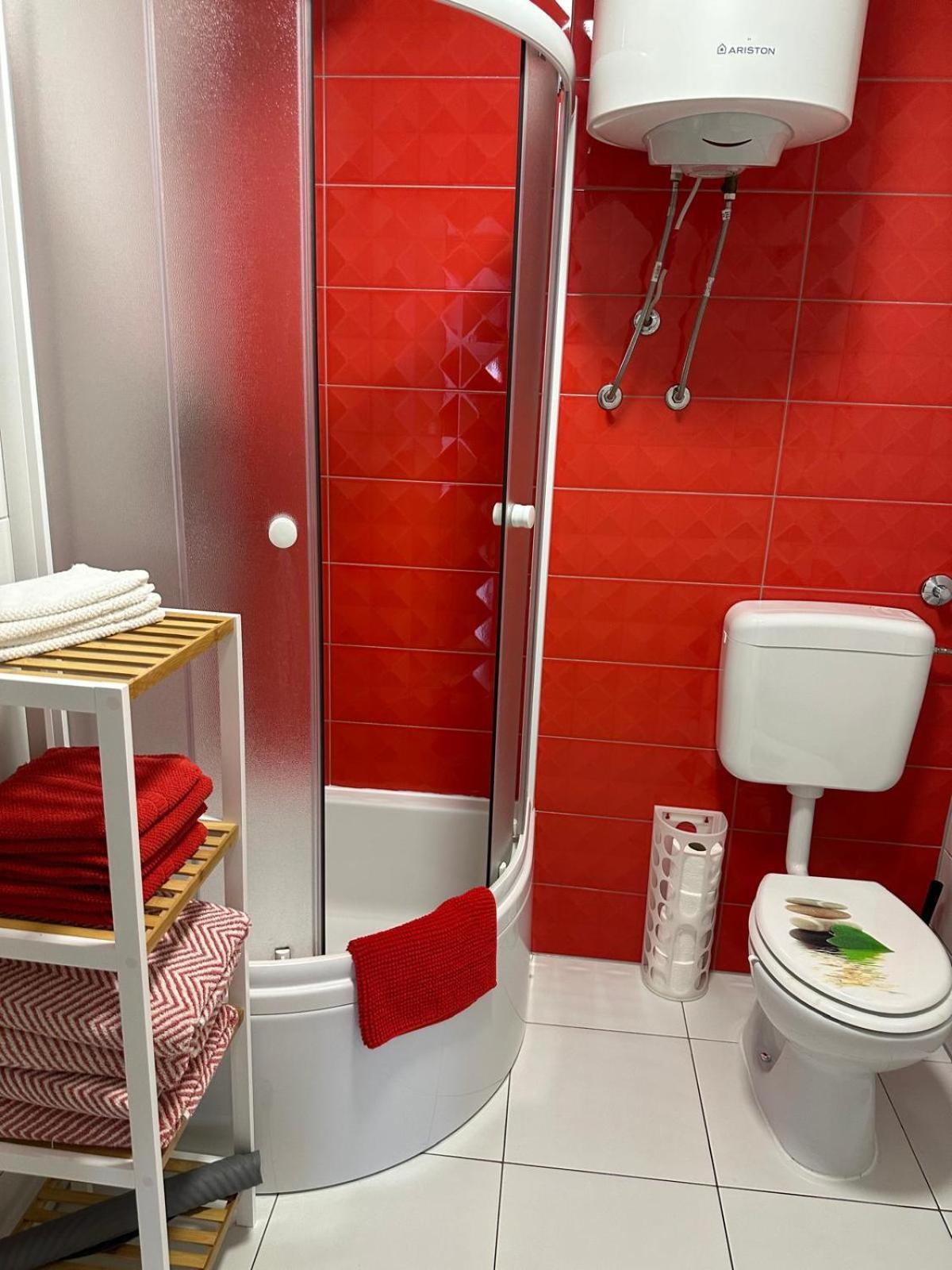 קרק Apartments "Laci" מראה חיצוני תמונה